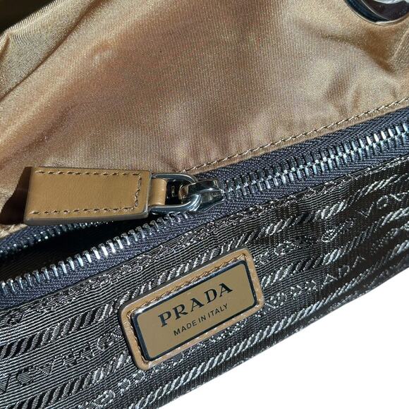 $2,500 mariner medium nylon tote bag - Picture 4 of 6